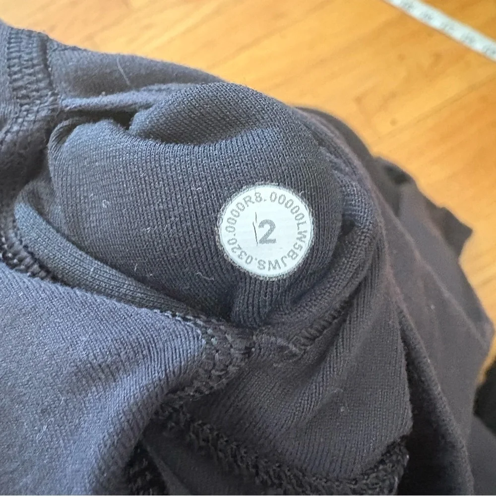 Lululemon Black Wunder HR Tights Size 2